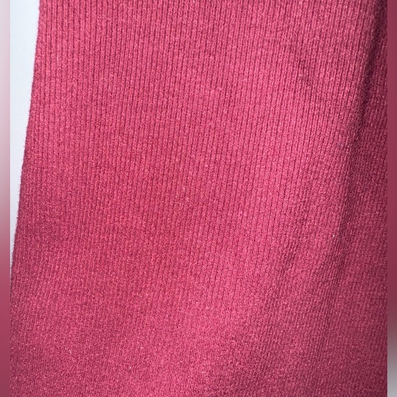 Old navy tank top-slim fit (size xs) - Picture 3 of 4